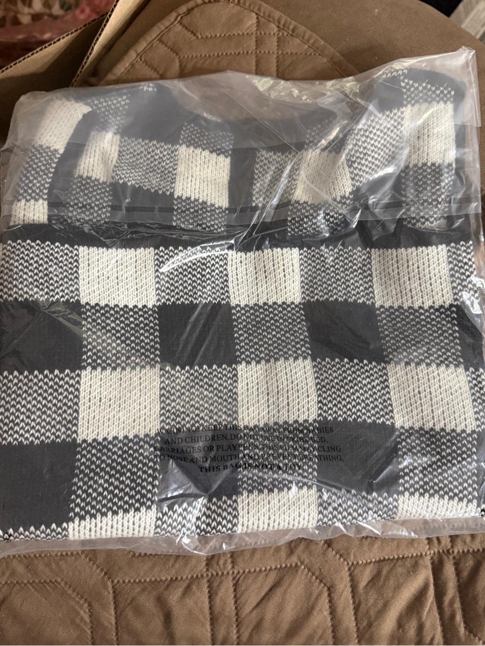 Large Pomander Place Tuckernuck Black and White Gingham Sweater Vest - Picture 6 of 6